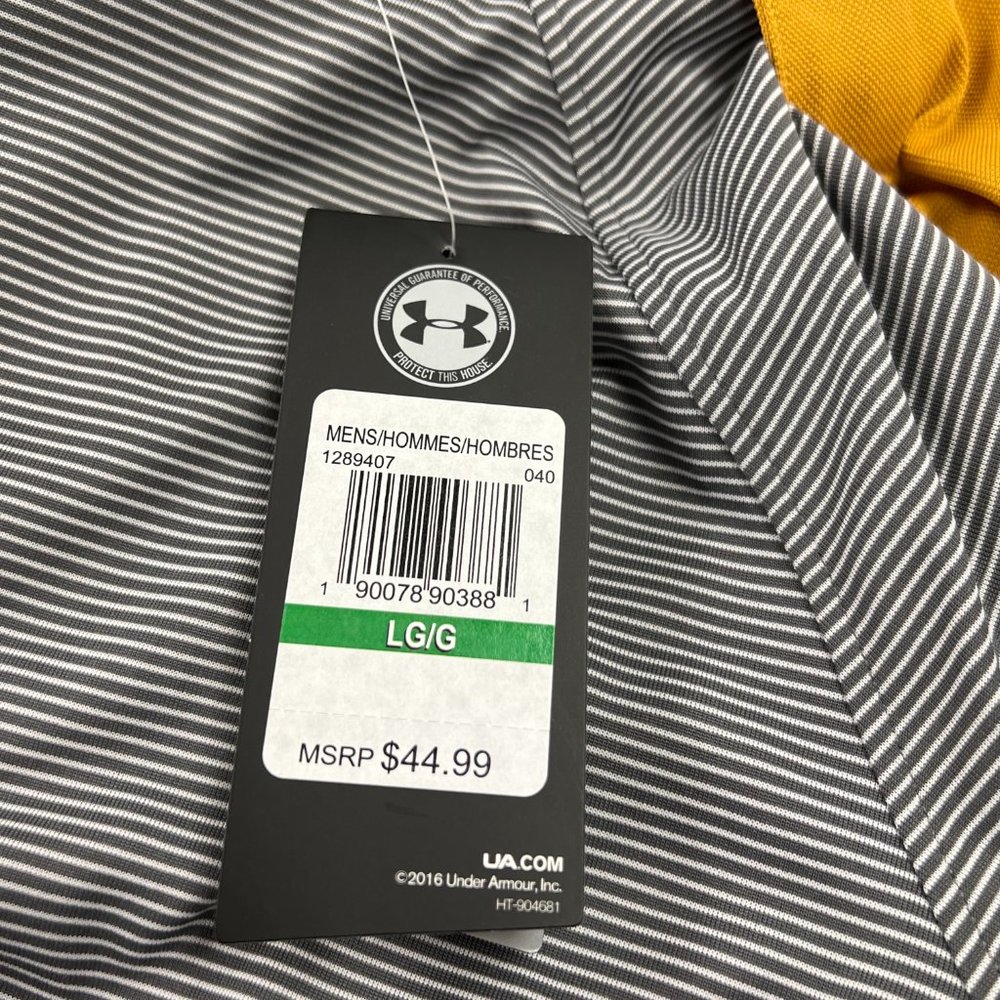 NWT Under Armour 1/4 Zip Lightweight Pullover (loose fit)